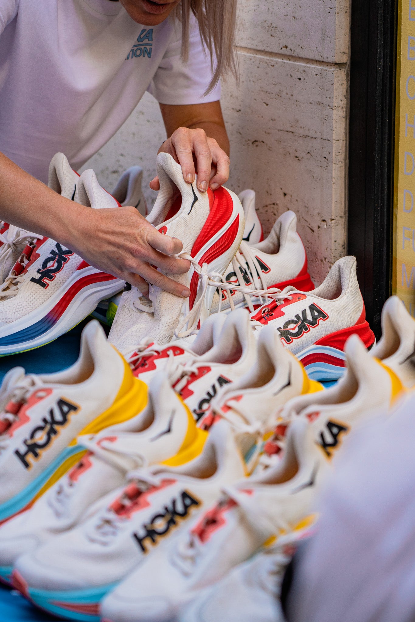 hoka x station - Slide 3