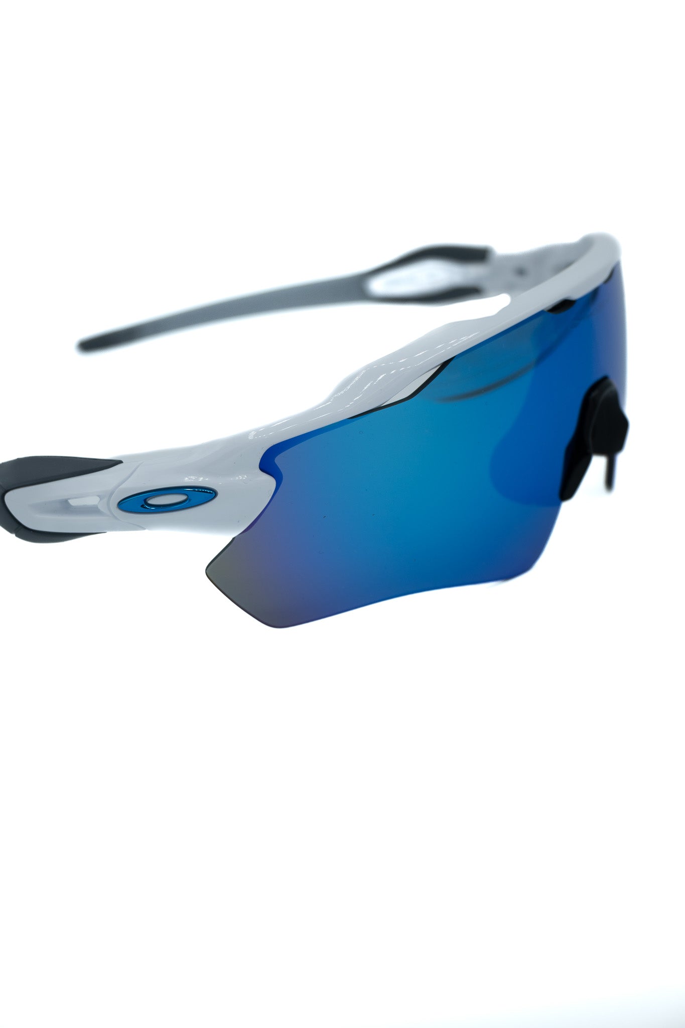 OAKLEY Radar Ev Path | STATION 