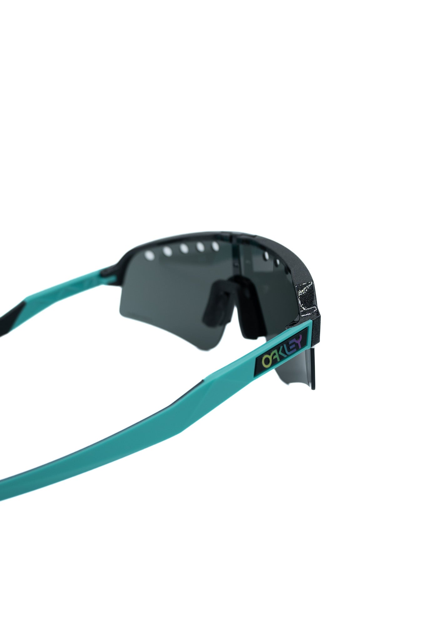 OAKLEY SUTRO LITE SWEEP | STATION 