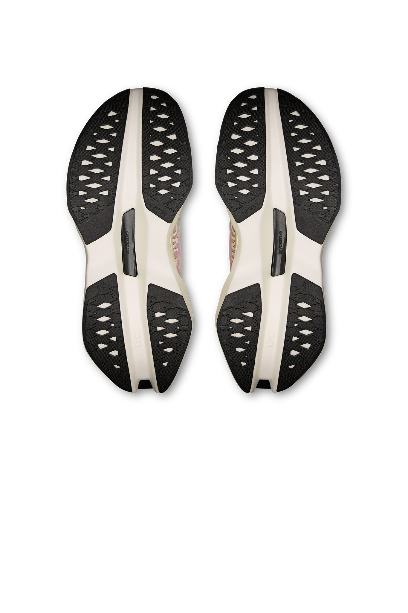 ON RUNNING Cloudboom Max M STATION 