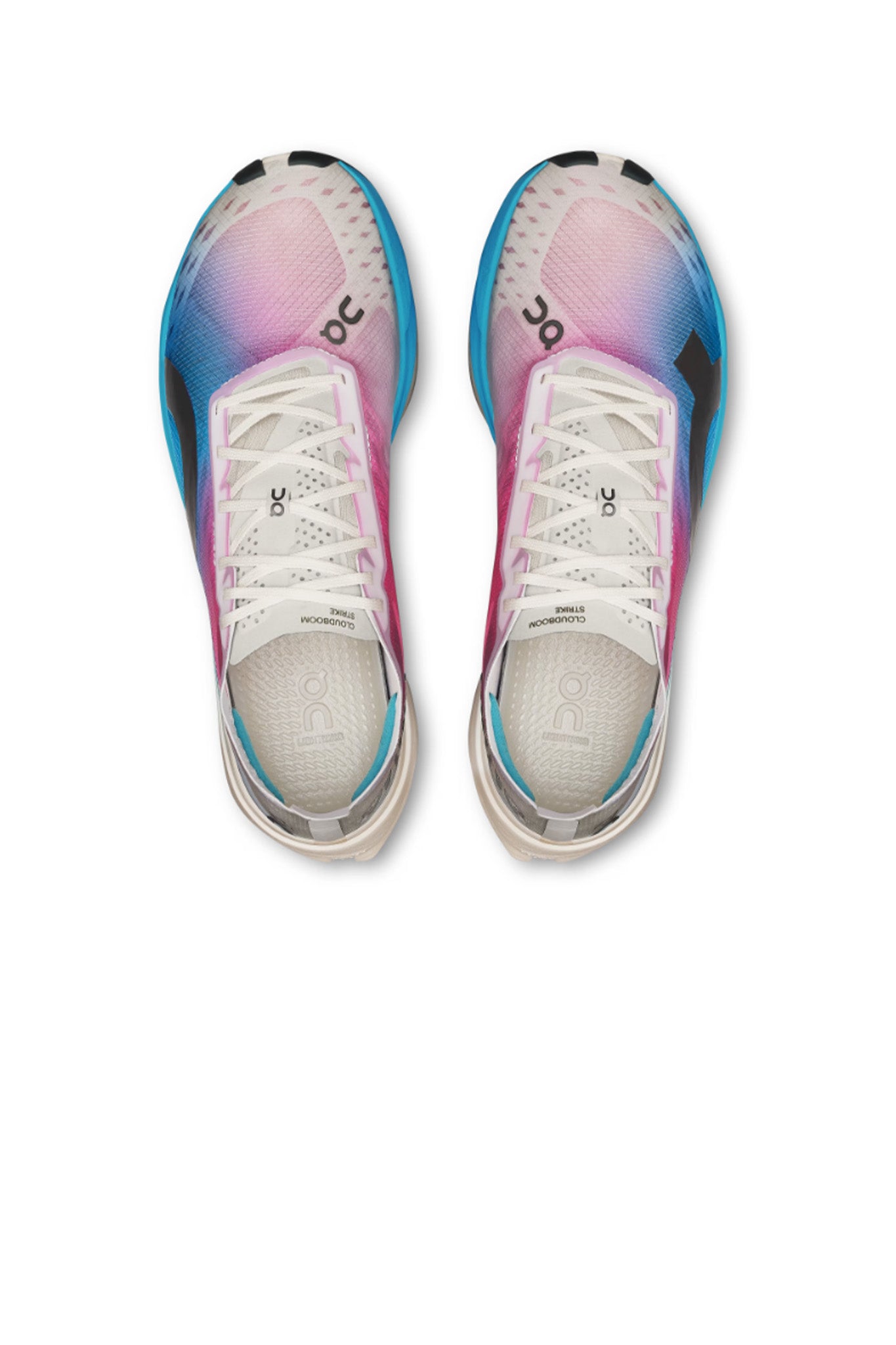 ON RUNNING Cloudboom Strike M STATION 