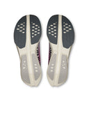 ON RUNNING Cloudboom Strike M STATION 