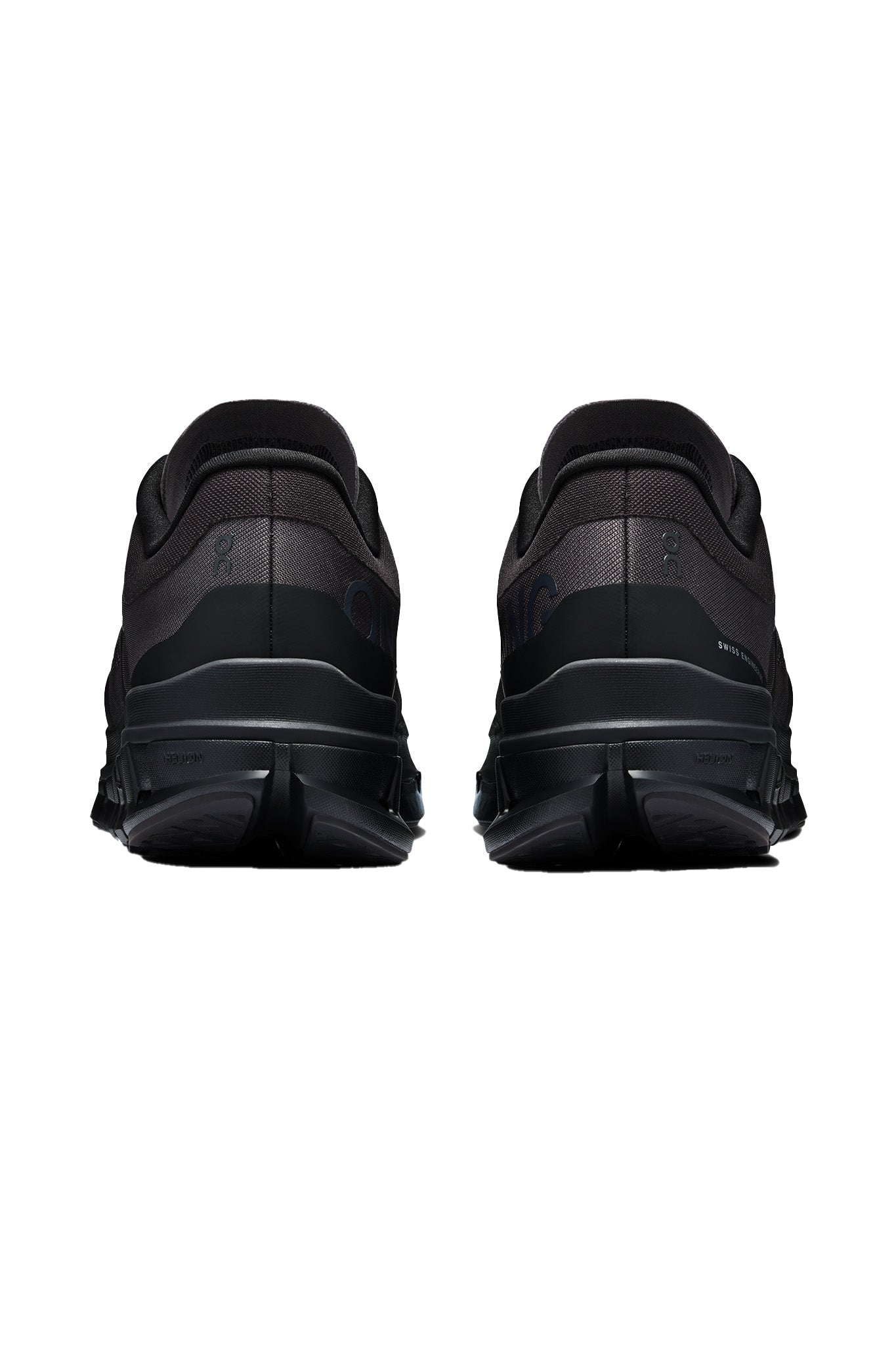 ON RUNNING Cloudflow 5 M STATION 