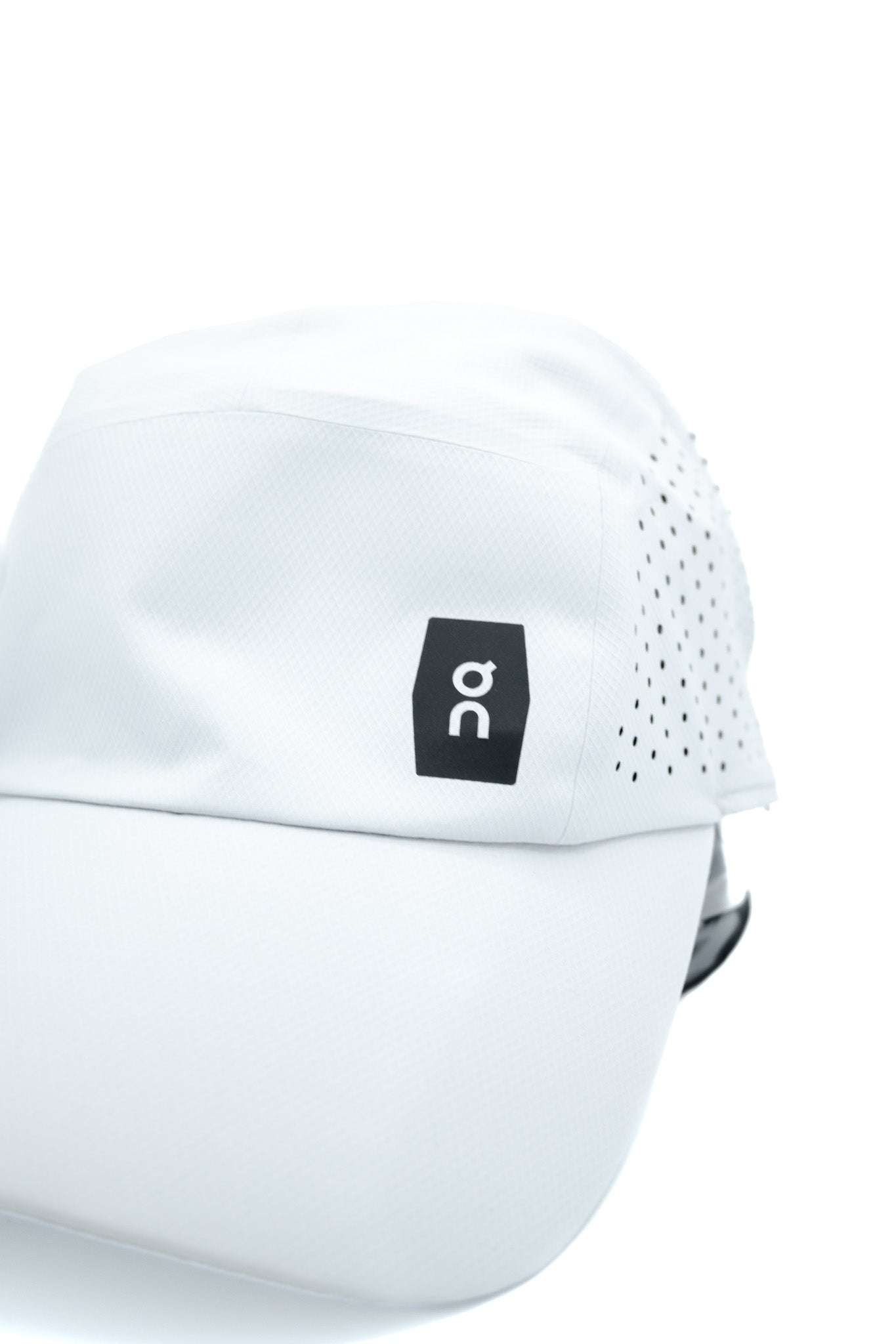 ON RUNNING Lightweight Cap | STATION 